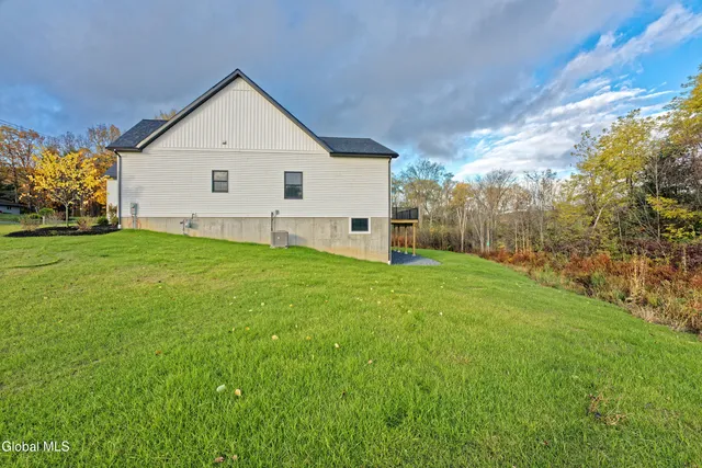 $675,000 | 145 C Bozenkill Road, Altamont, NY 12009