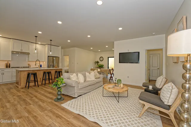 $675,000 | 145 C Bozenkill Road, Altamont, NY 12009