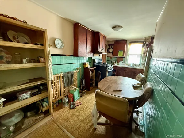 $335,000 | 22 Lafayette Avenue, Ossining, NY 10562