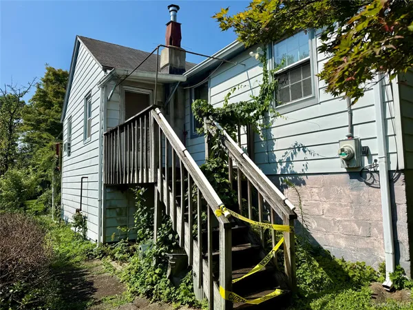 $335,000 | 22 Lafayette Avenue, Ossining, NY 10562