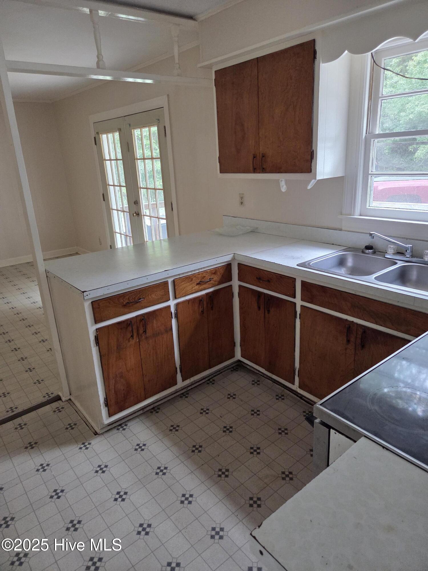 275 Sand Hill Road Dover, NC 28526 - Photo 14 of 20 Kitchen Cabinets
