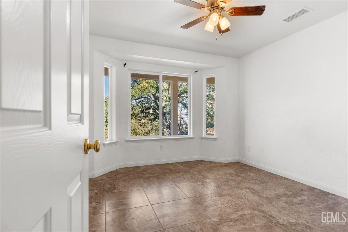 Undisclosed Address Tehachapi, CA 93561 - Photo 22 of 40
