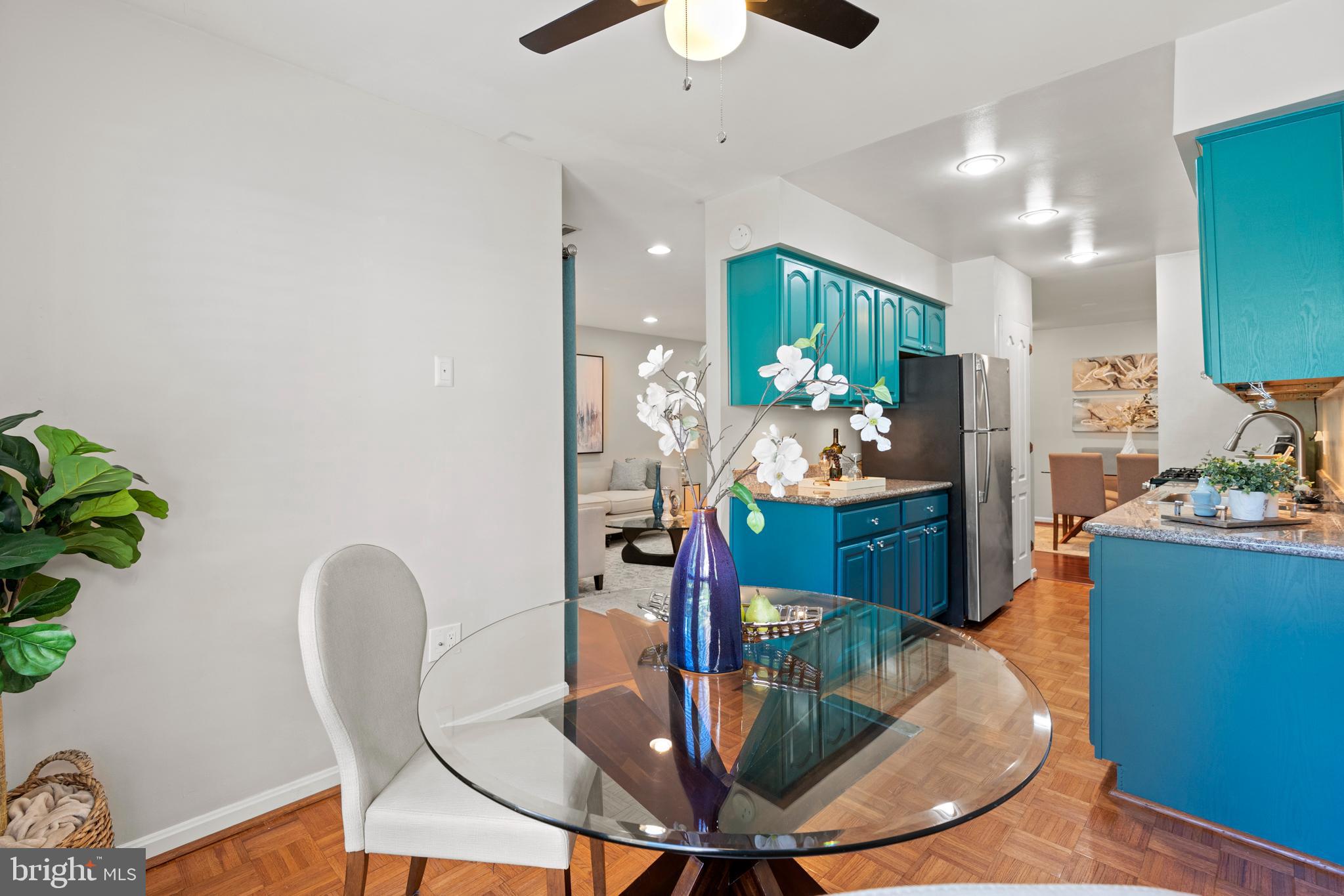 11212 Chestnut Grove Square, Unit 116 Reston, VA 20190 - Photo 14 of 36 Kitchen