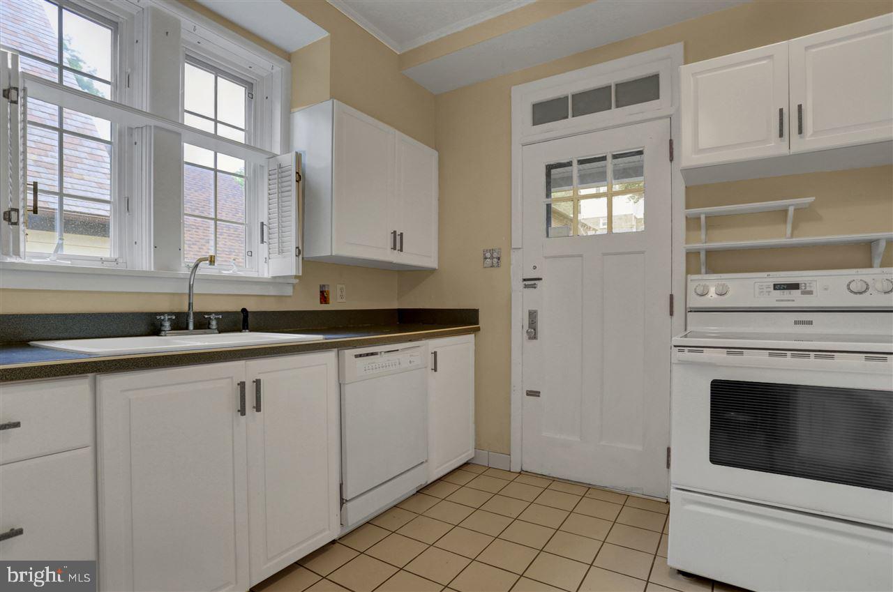 168 Peyton Road York, PA 17403 - Photo 12 of 32 Gallery Image 12