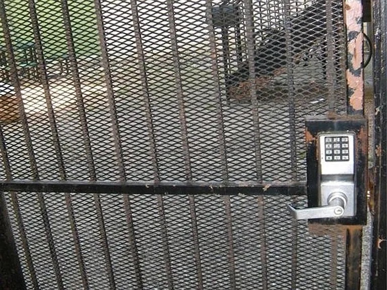 2802 Nueces Street, Unit 211 Austin, TX 78705 - Photo 6 of 14 a close up of a shower