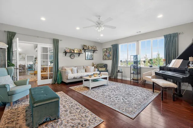 $1,925,000 | 12860 East Tokay Colony Road, Lodi, CA 95240