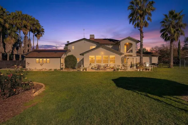 $1,925,000 | 12860 East Tokay Colony Road, Lodi, CA 95240