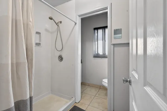 $1,925,000 | 12860 East Tokay Colony Road, Lodi, CA 95240