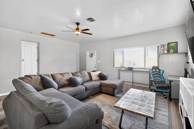 $1,925,000 | 12860 East Tokay Colony Road, Lodi, CA 95240