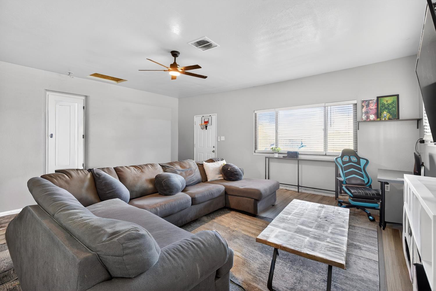 12860 East Tokay Colony Road Lodi, CA 95240 - Photo 76 of 76 This picture has been digitally altered to remove seller's personal belongings.