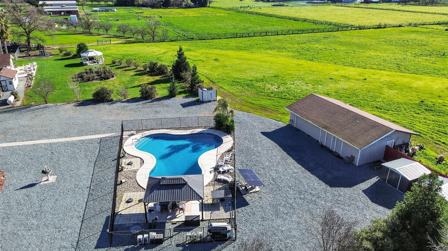 12860 East Tokay Colony Road Lodi, CA 95240 - Photo 9 of 76