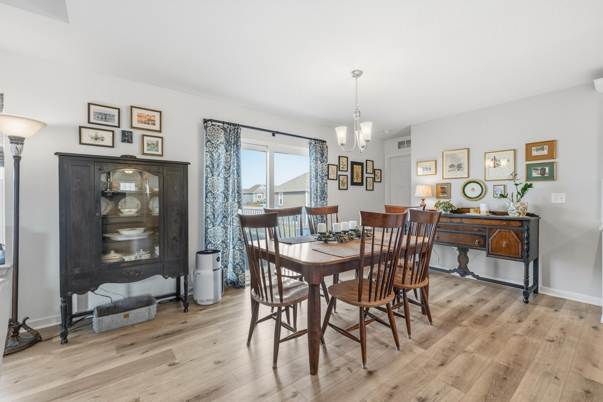 625 Mary Way Slinger, WI 53086 - Photo 13 of 29 4-Interior_625 Mary Way