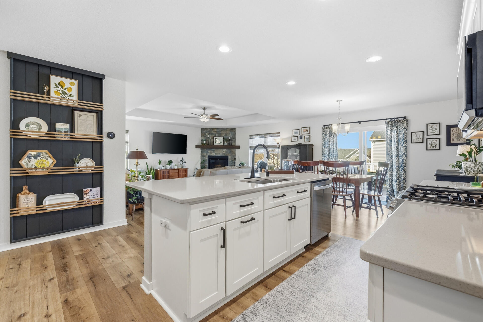 625 Mary Way Slinger, WI 53086 - Photo 19 of 29 11-Interior_625 Mary Way