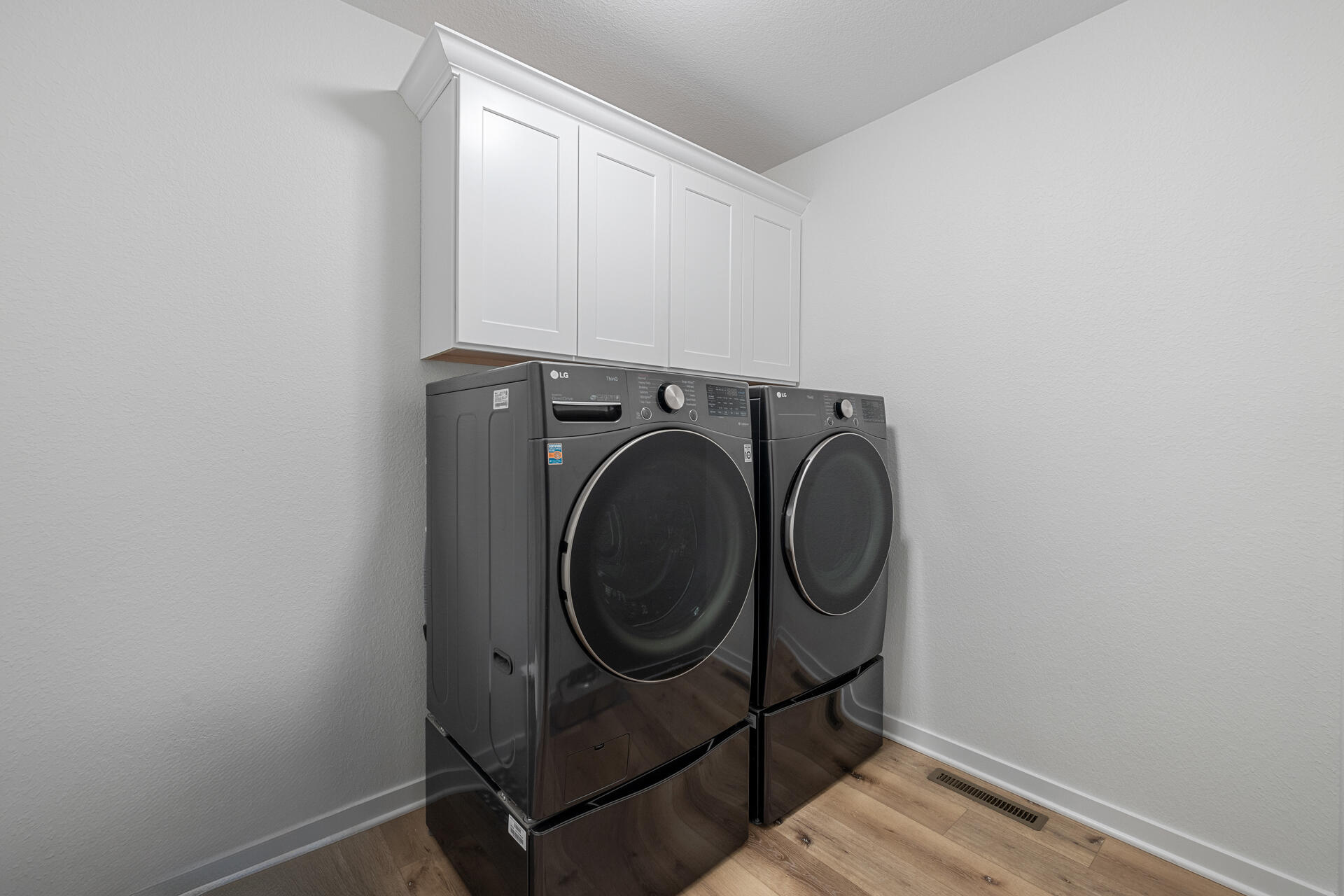 625 Mary Way Slinger, WI 53086 - Photo 29 of 29 21-Interior_625 Mary Way