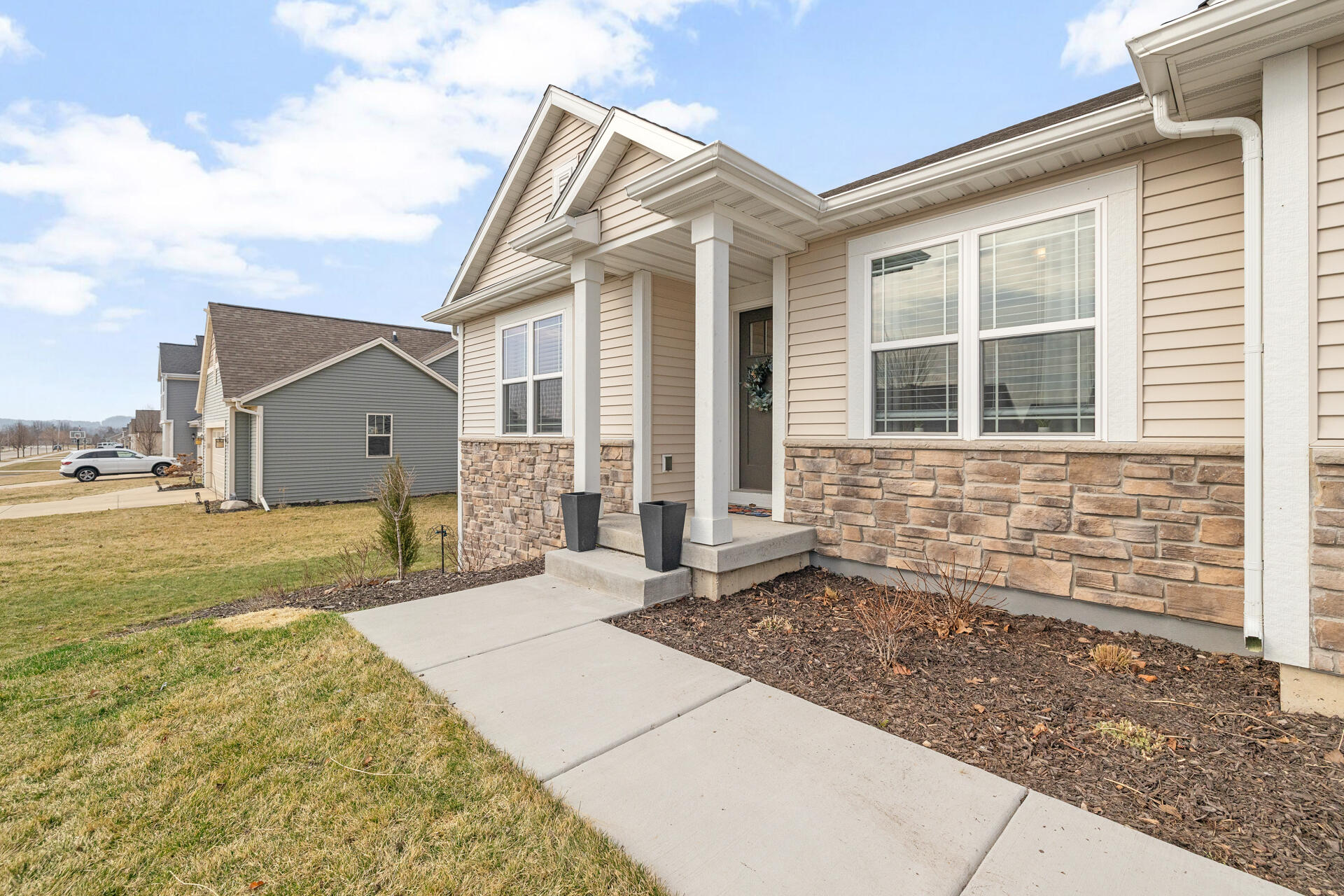 625 Mary Way Slinger, WI 53086 - Photo 4 of 29 2-Exterior_625 Mary Way