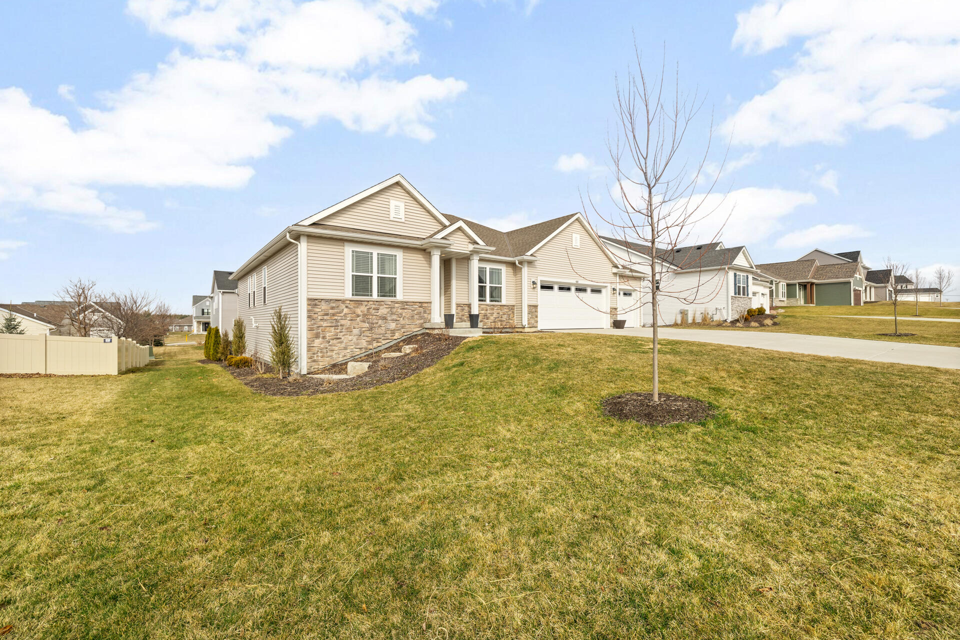 625 Mary Way Slinger, WI 53086 - Photo 5 of 29 3-Exterior_625 Mary Way