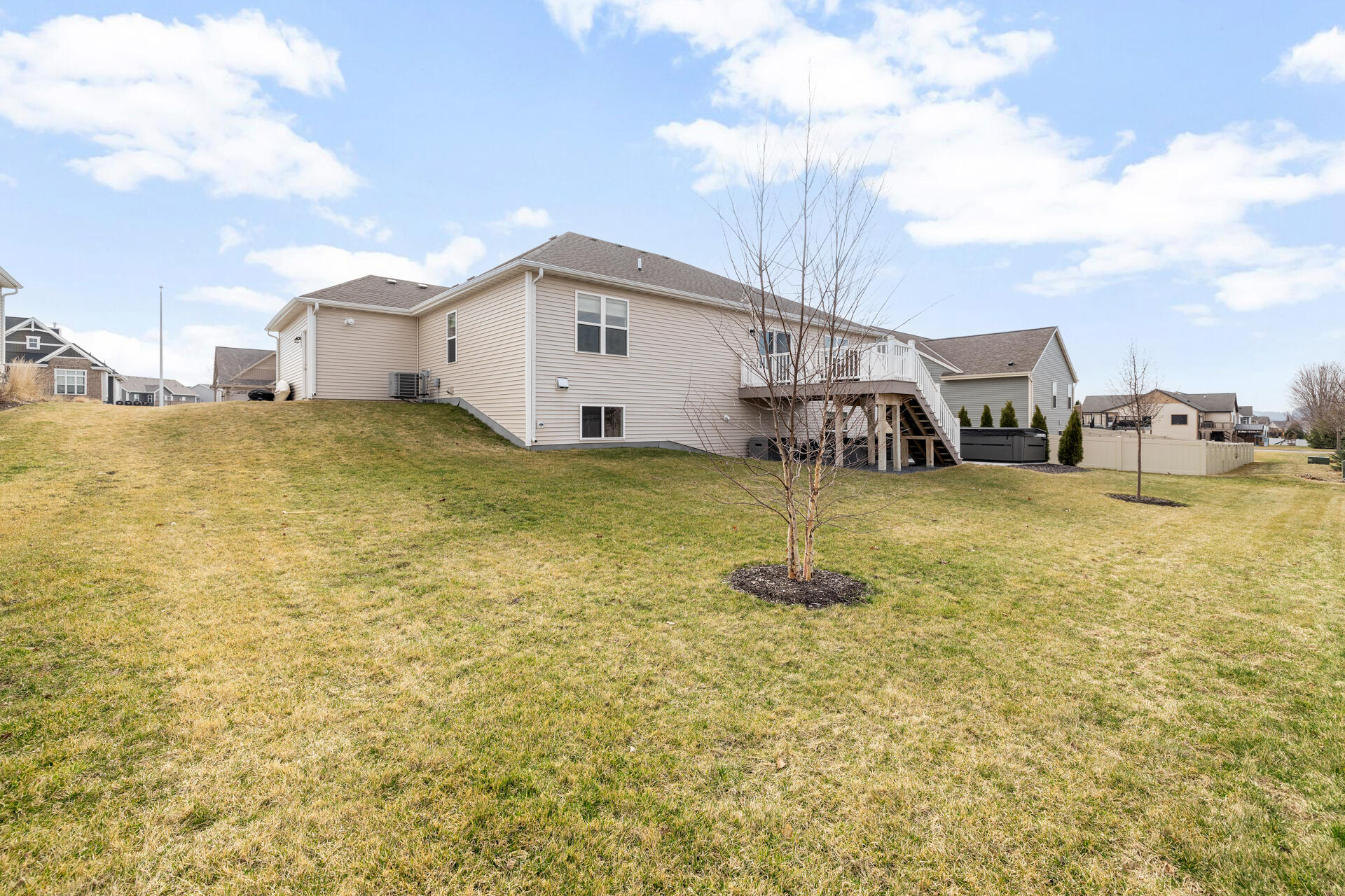 625 Mary Way Slinger, WI 53086 - Photo 8 of 29 6-Exterior_625 Mary Way