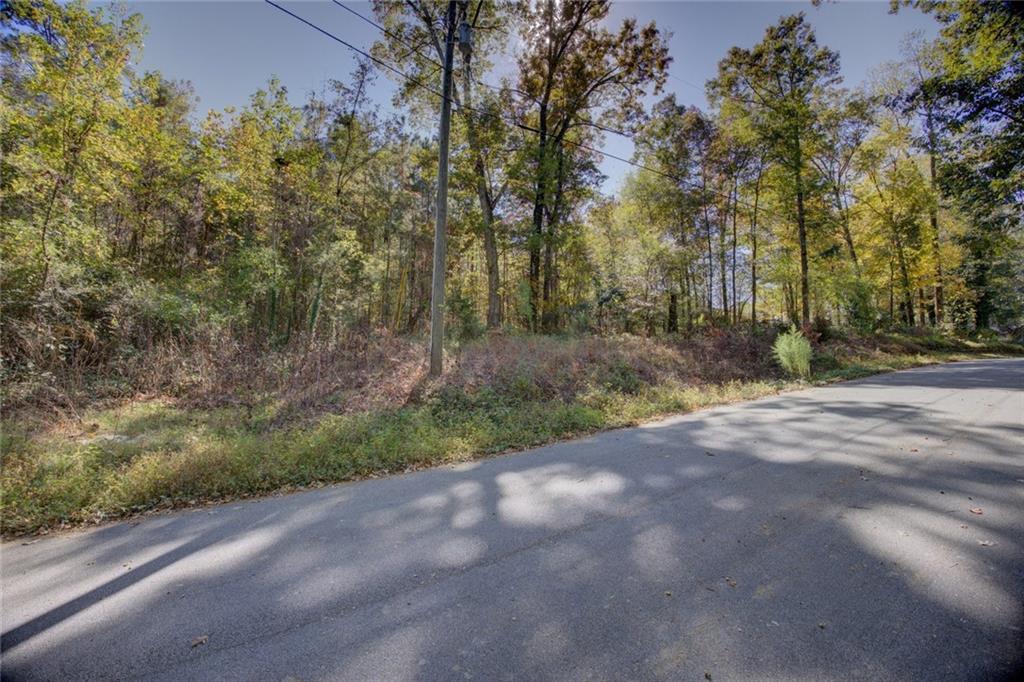 1804 Wiggins Circle Southwest Conyers, GA 30094 - Photo 4 of 9