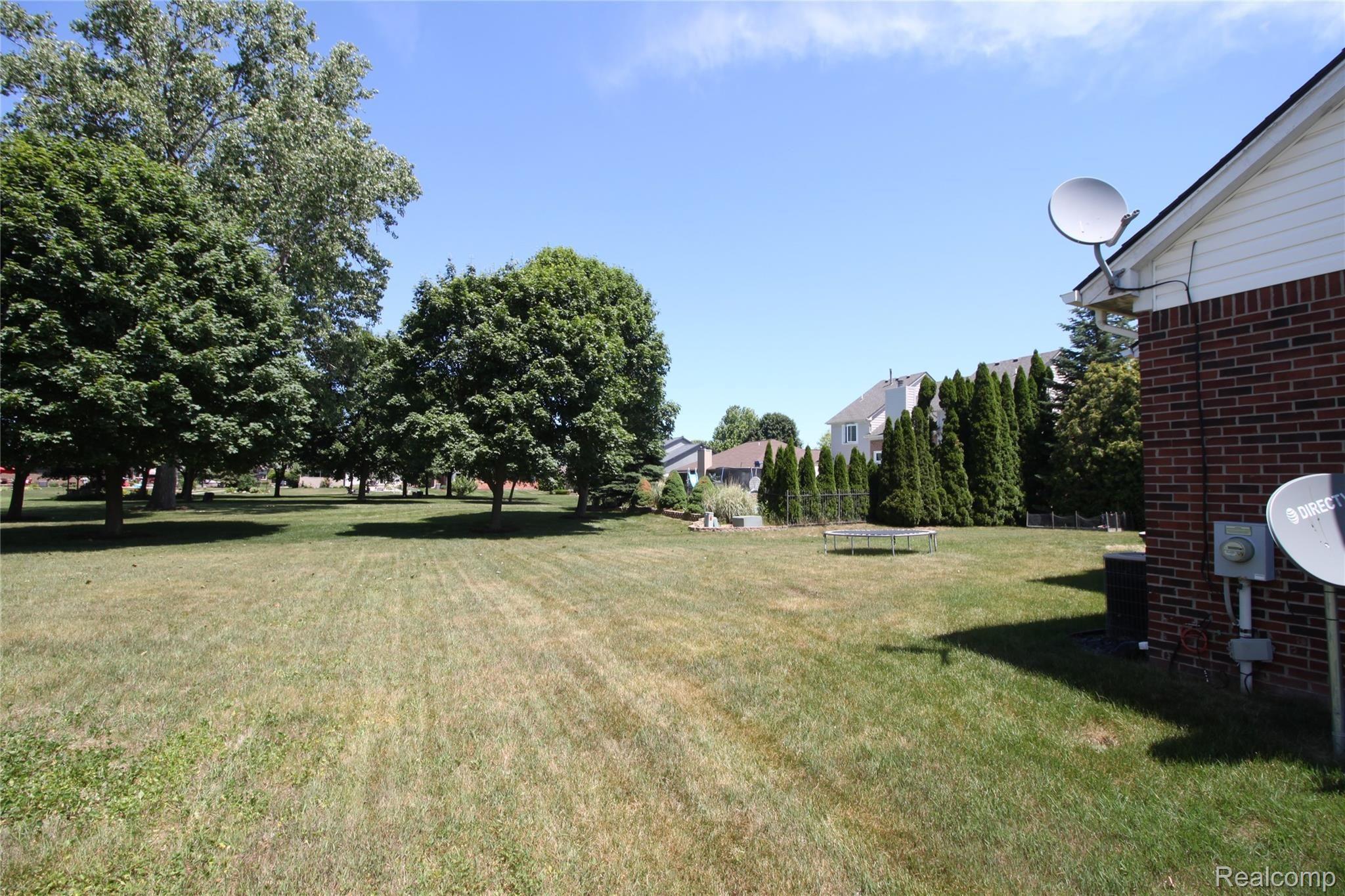 34403 Gillies New Baltimore, MI 48047 - Photo 6 of 59 IMG_5613.JPG