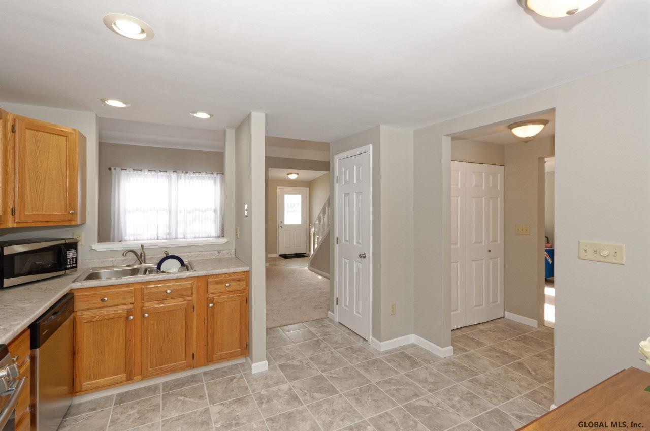59 Wake Robin Road Malta, NY 12020 - Photo 12 of 24 Photo 12