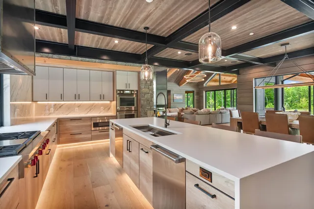 $13,950,000 | 1084 Wade Pasture Road, Stowe, VT 05672