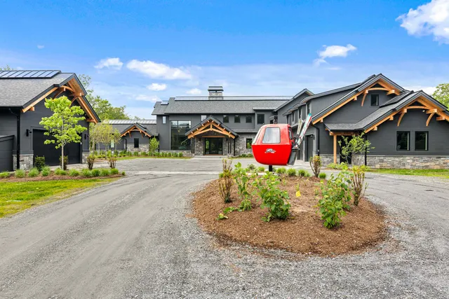 $13,950,000 | 1084 Wade Pasture Road, Stowe, VT 05672