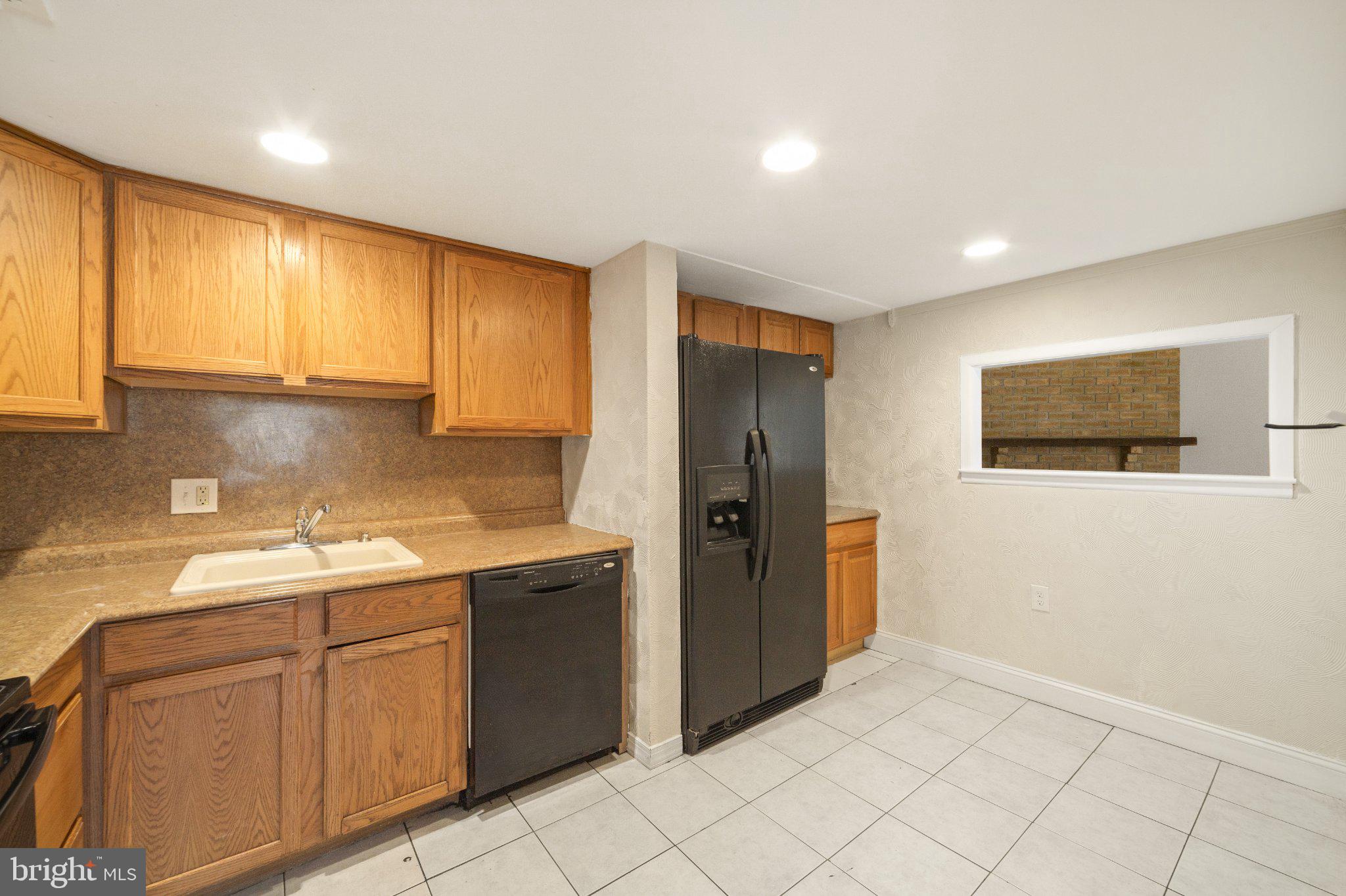 909 Timber Creek Road Lindenwold, NJ 08021 - Photo 6 of 23