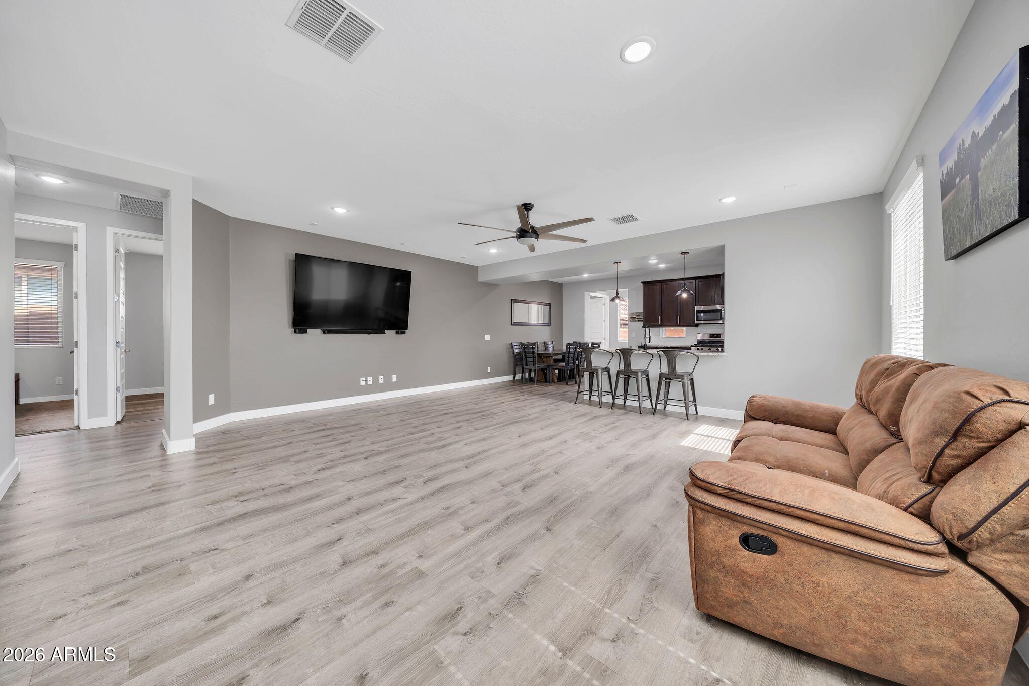 16516 West Alameda Road Surprise, AZ 85387 - Photo 15 of 38 16516 W Alameda-7