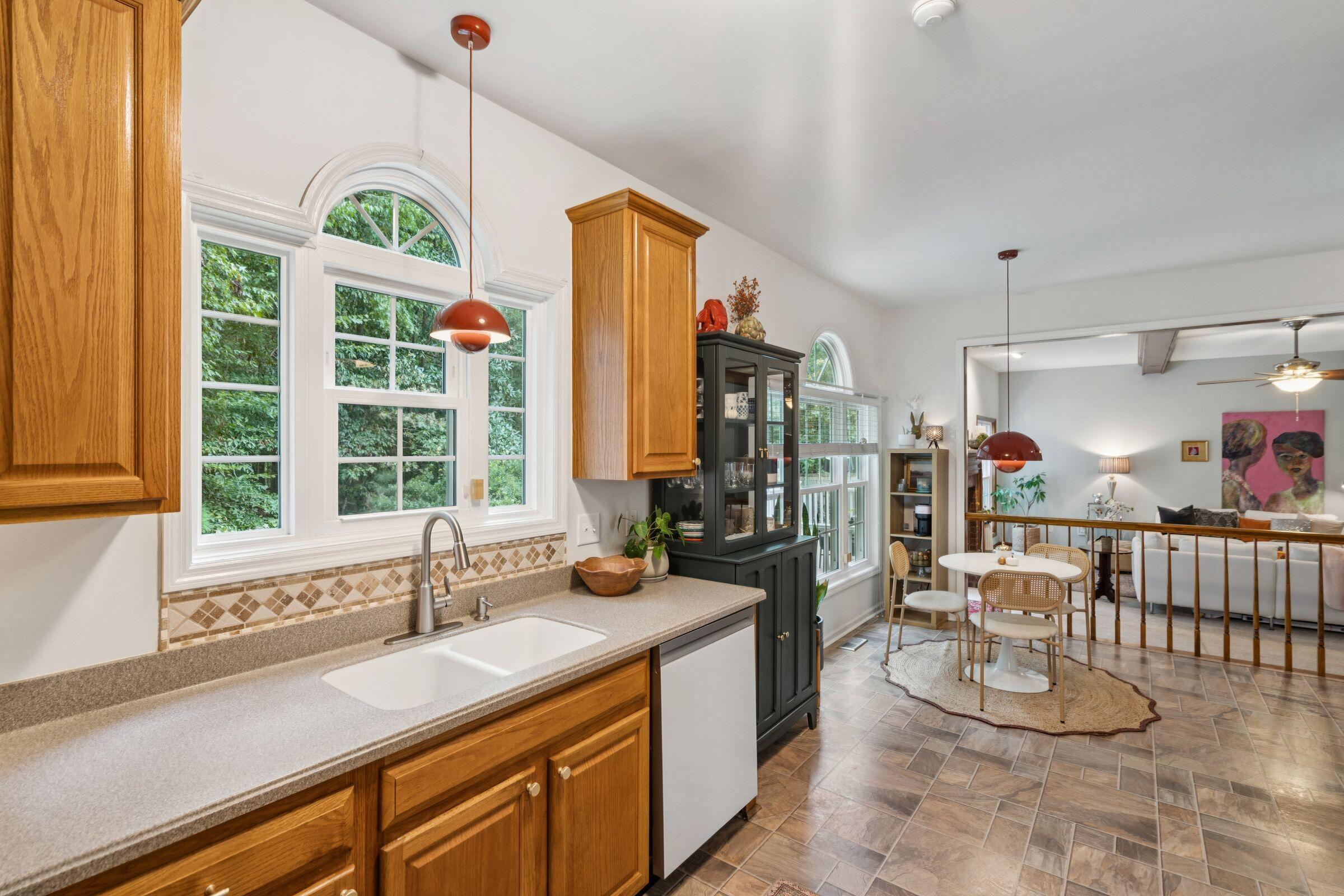 102 Winding Rock Road Goose Creek, SC 29445 - Photo 18 of 51 102WindingRockRd-KeenEyeMarketing-017
