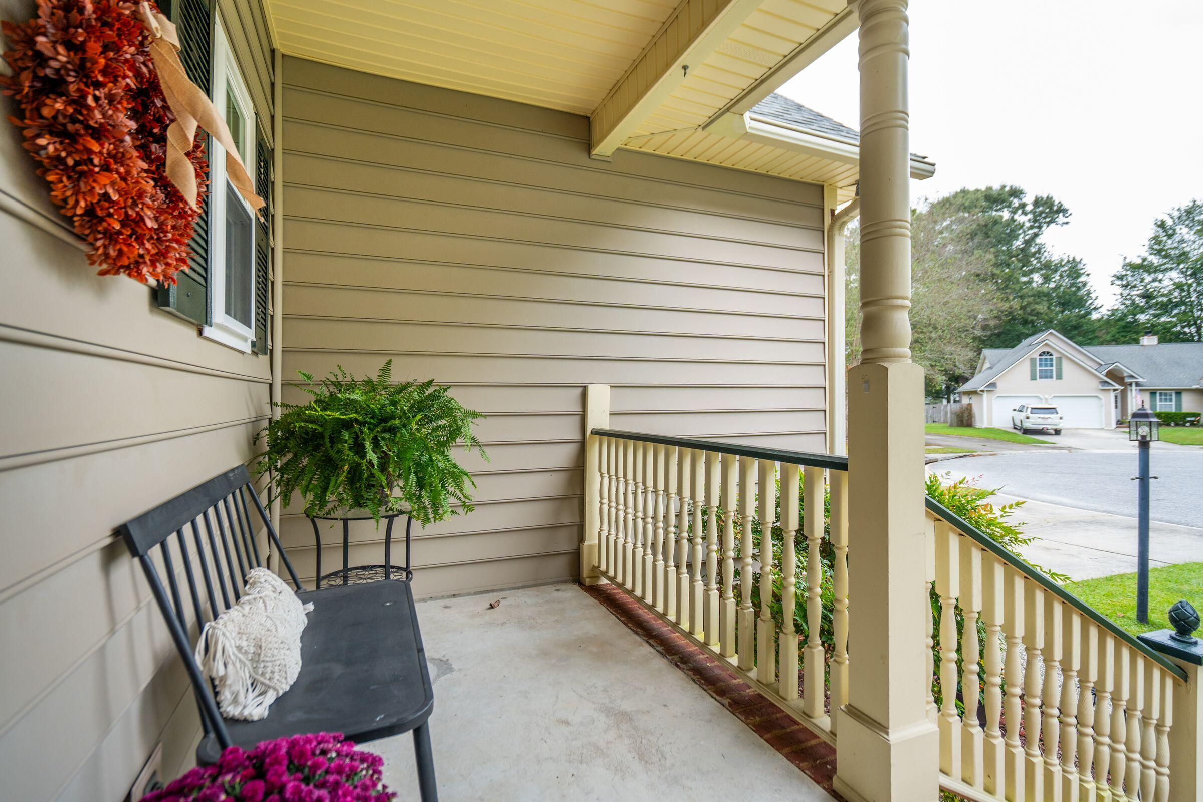 102 Winding Rock Road Goose Creek, SC 29445 - Photo 7 of 51 102WindingRockRd-KeenEyeMarketing-005