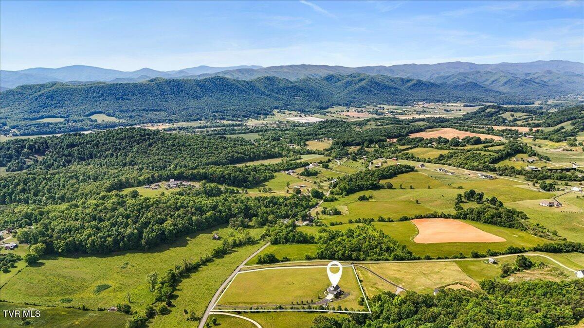 563 Mayberry Road Jonesborough, TN 37659 - Photo 92 of 95 90-DJI_20260505103745_0805_D