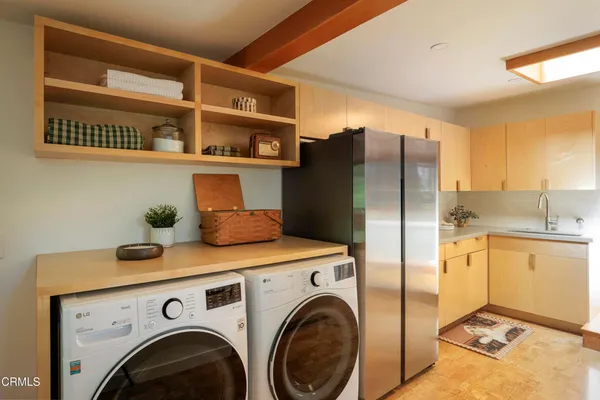$1,219,000 | 4092 Glenalbyn Drive, Los Angeles, CA 90065