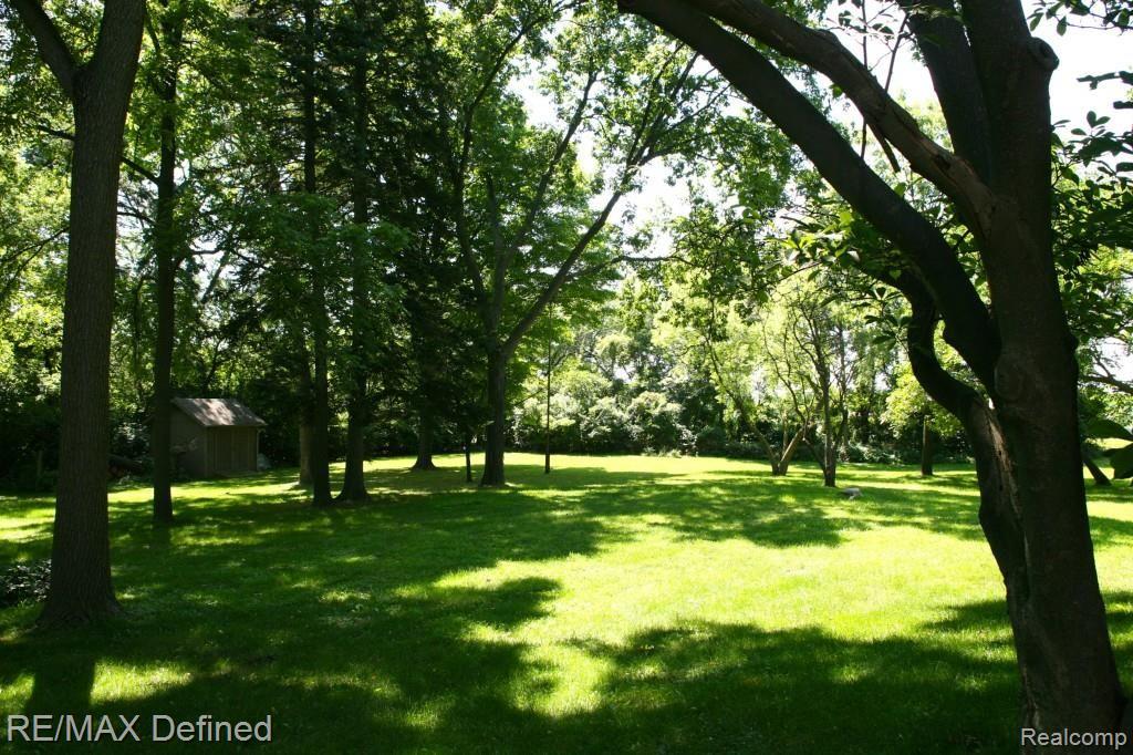 1081 West Auburn Road Rochester Hills, MI 48309 - Photo 19 of 24