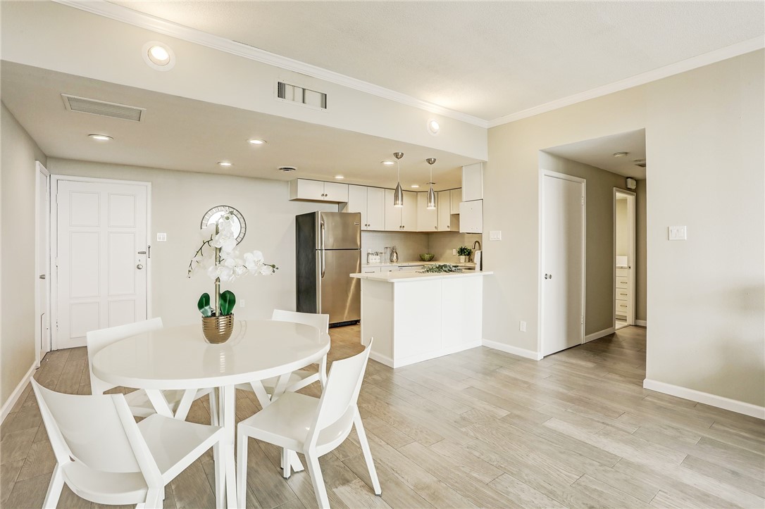 1801 Lavaca Street, Unit 11F Austin, TX 78701 - Photo 4 of 21