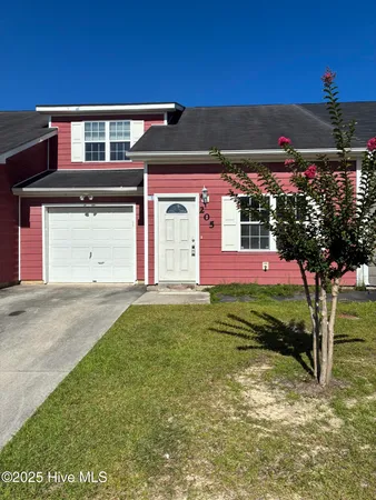 $1,295 | 205 Jessie Circle, Hubert, NC 28539