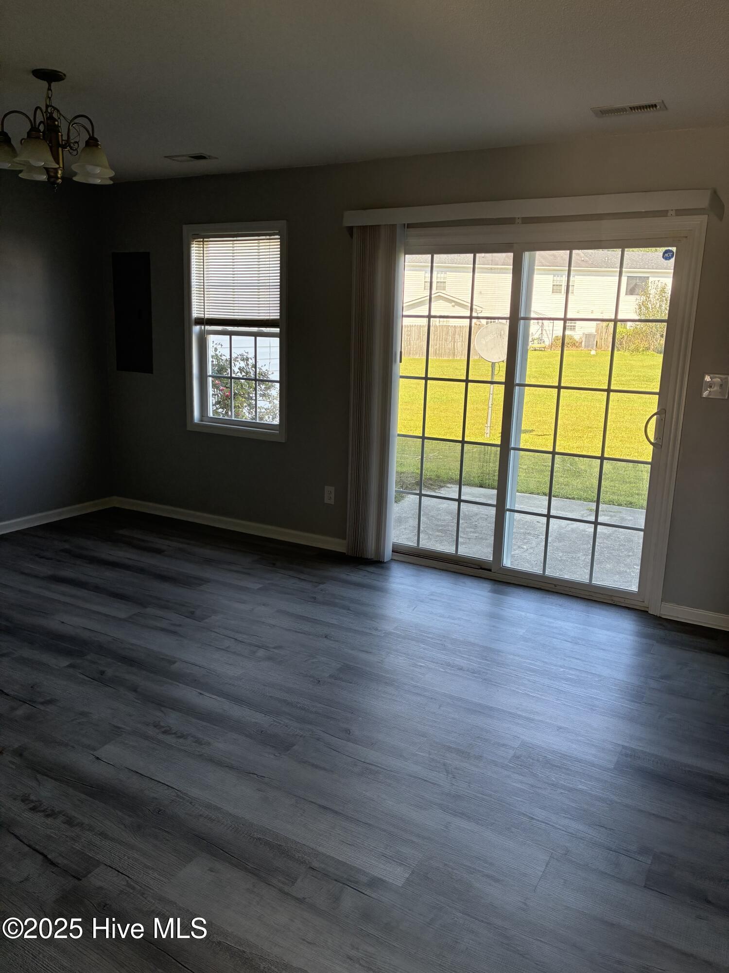 205 Jessie Circle Hubert, NC 28539 - Photo 2 of 12 IMG_0395