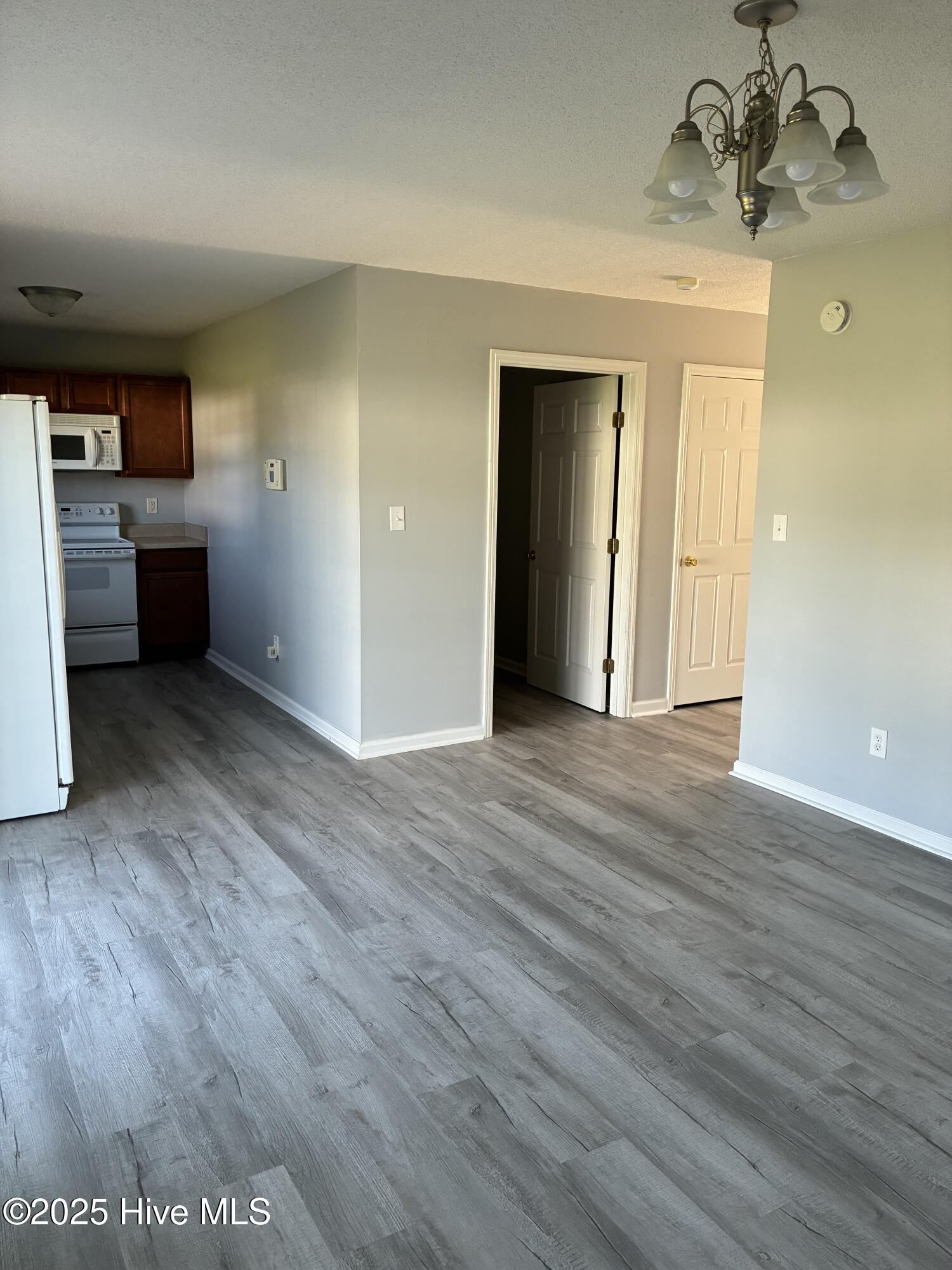 205 Jessie Circle Hubert, NC 28539 - Photo 8 of 12 IMG_0382