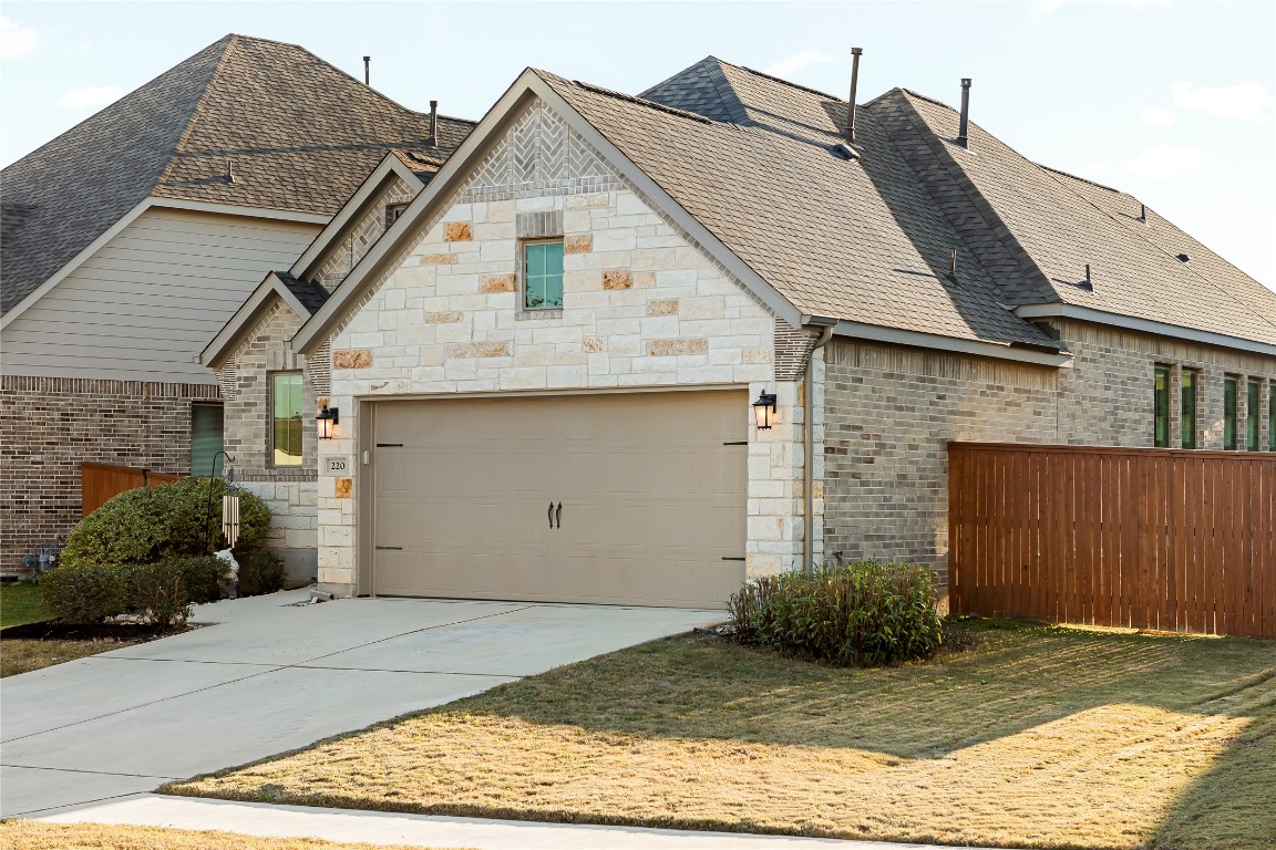 220 Freeman Loop Liberty Hill, TX 78642 - Photo 7 of 40