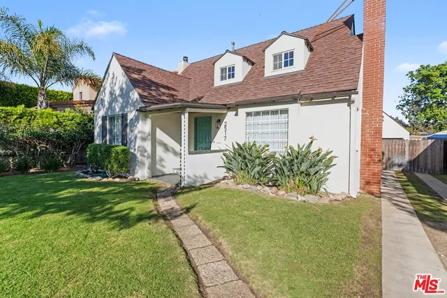 $2,145,000 | 2517 24th Street, Santa Monica, CA 90405