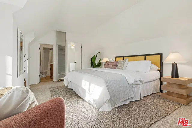 $2,145,000 | 2517 24th Street, Santa Monica, CA 90405