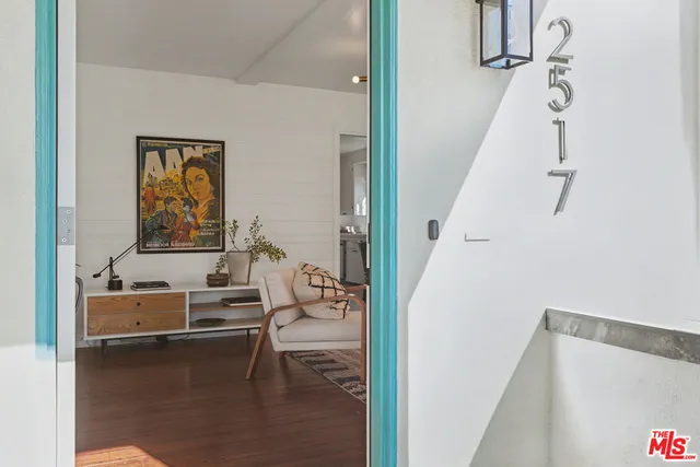 $2,145,000 | 2517 24th Street, Santa Monica, CA 90405