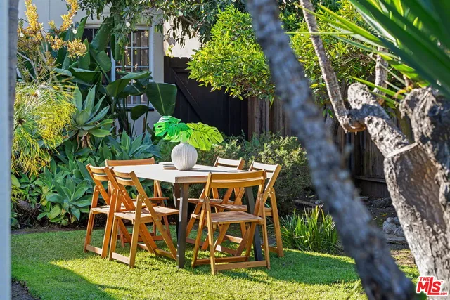 $2,145,000 | 2517 24th Street, Santa Monica, CA 90405