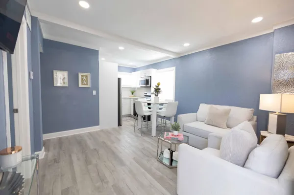 $3,950 | 420 Avenida Alegre, Unit 4, West Palm Beach, FL 33405