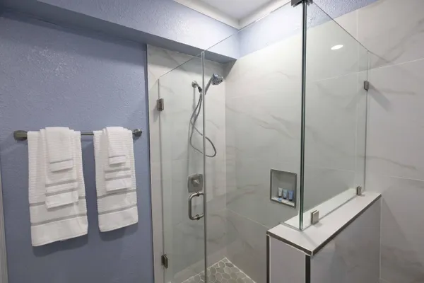 $3,950 | 420 Avenida Alegre, Unit 4, West Palm Beach, FL 33405