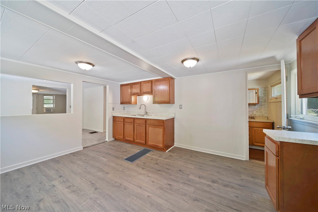 681 Bowhall Road Painesville, OH 44077 - Photo 11 of 28 Gallery Image 11