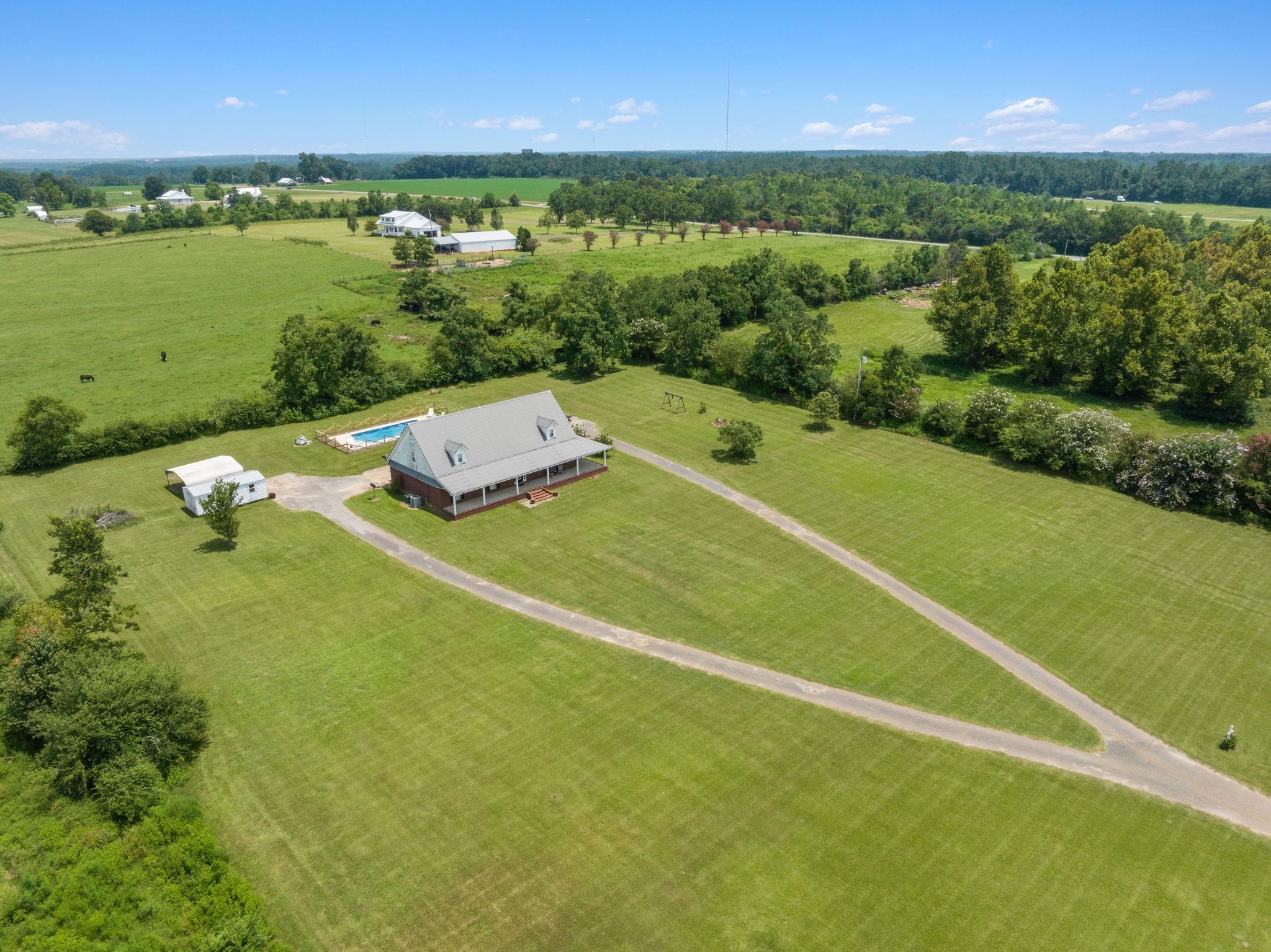 28660 Rose Run Road Robertsdale, AL 36567 - Photo 9 of 47