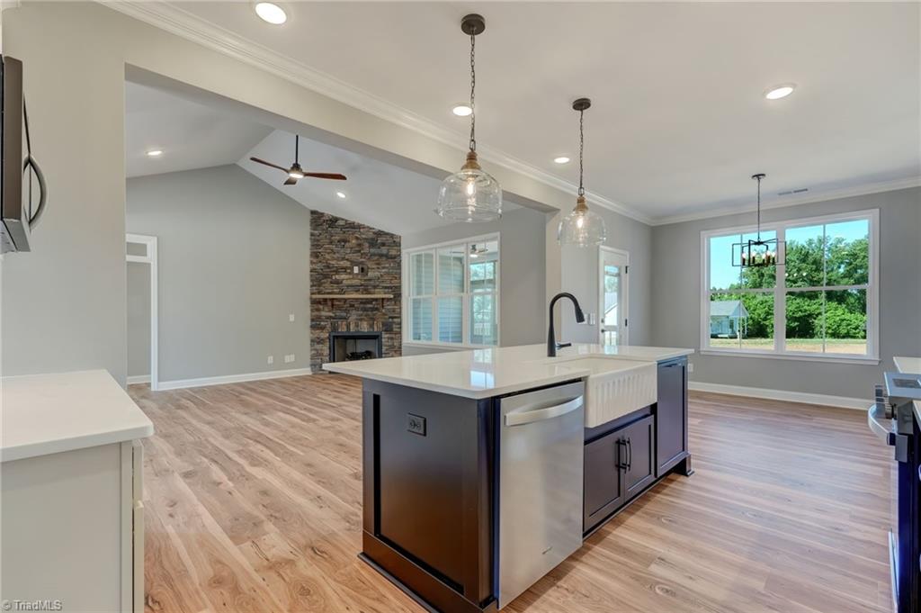 2214 Bakers Crossroad Road Reidsville, NC 27320 - Photo 10 of 36