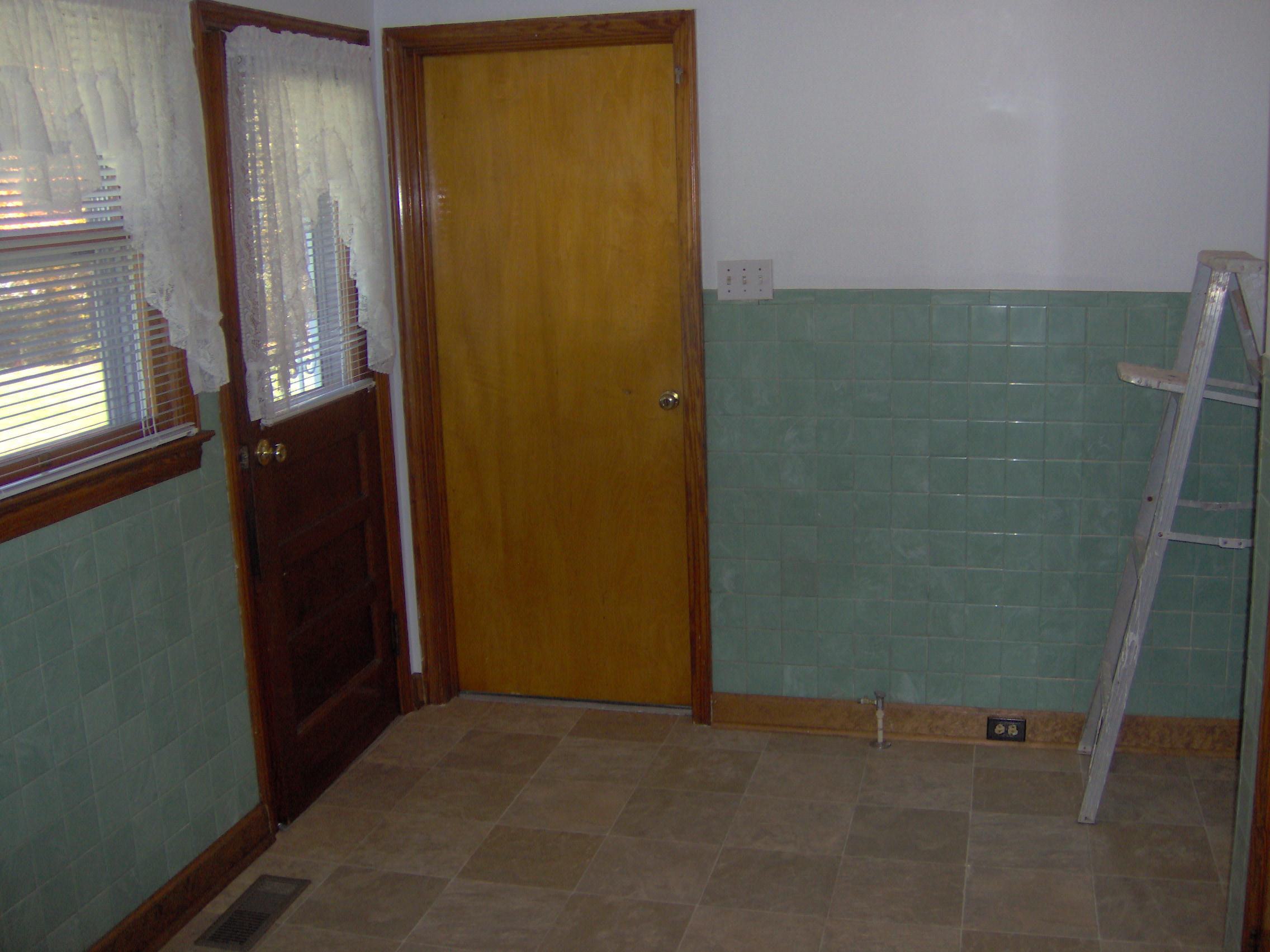 7131 Rutledge Pike Rutledge, TN 37861 - Photo 12 of 18 031