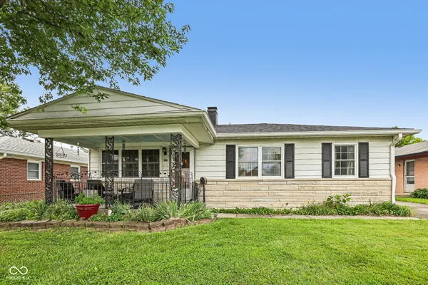 $219,900 | 186 North 8th Avenue, Beech Grove, IN 46107