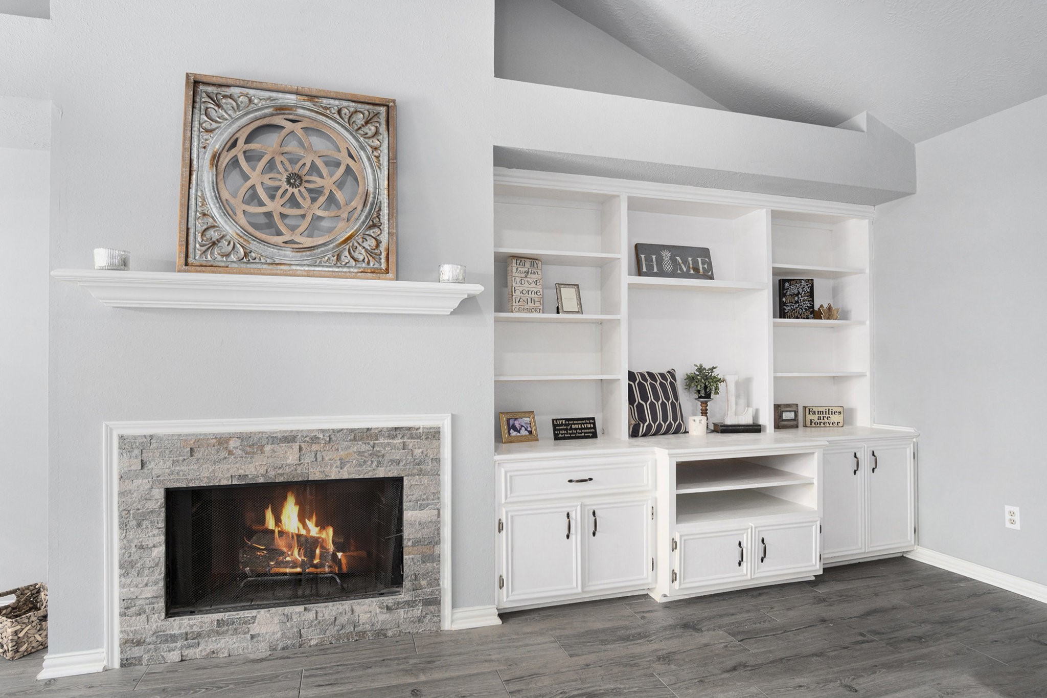 3315 Mourning Dove Drive Spring, TX 77388 - Photo 26 of 44 a living room with furniture and a fireplace